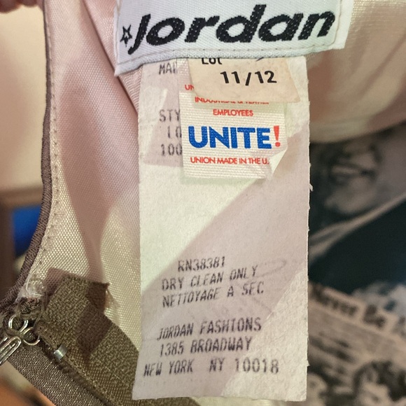 Special occasion Maxi dress. - Picture 5 of 7